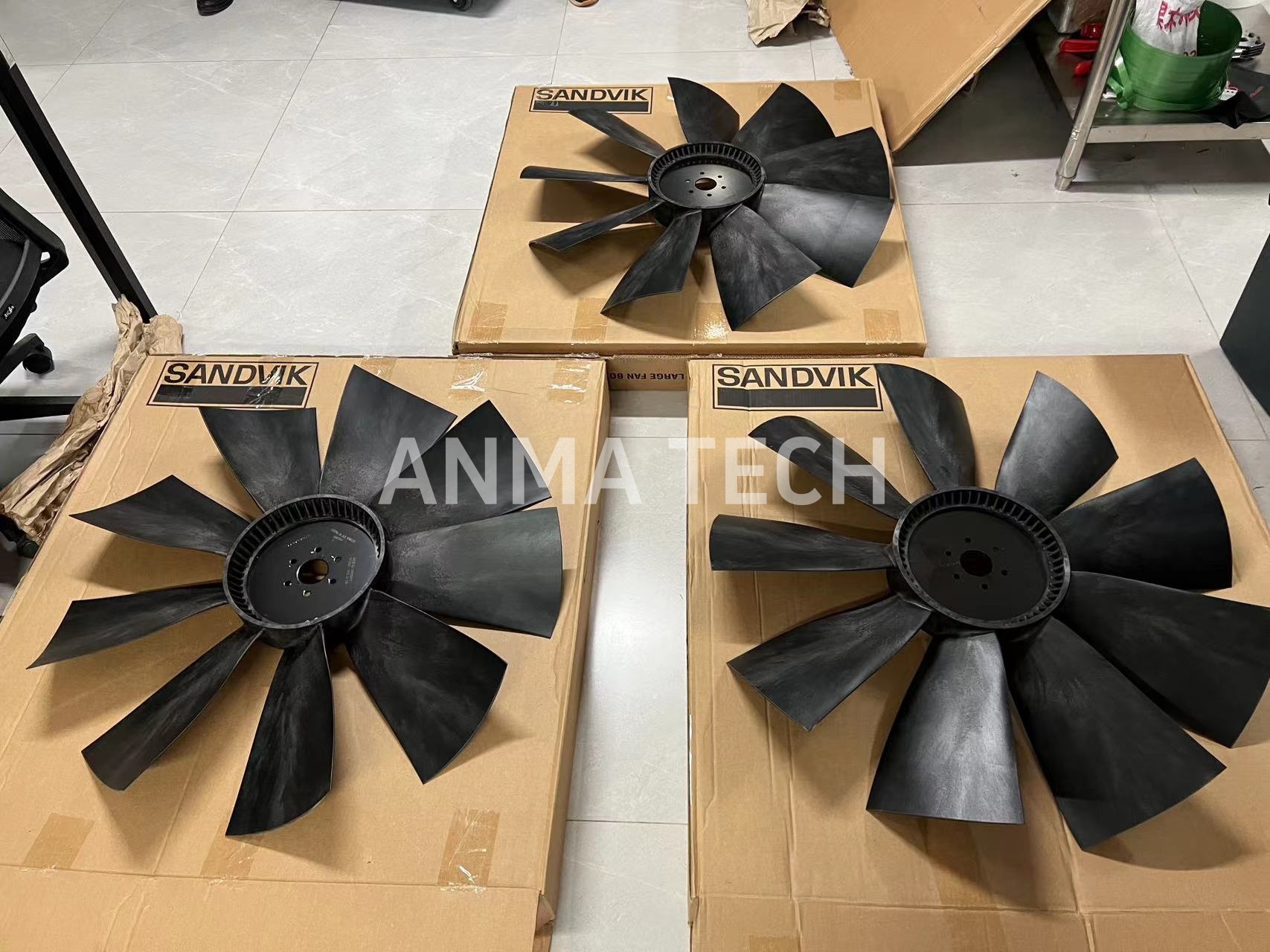 Fan 560 259 27