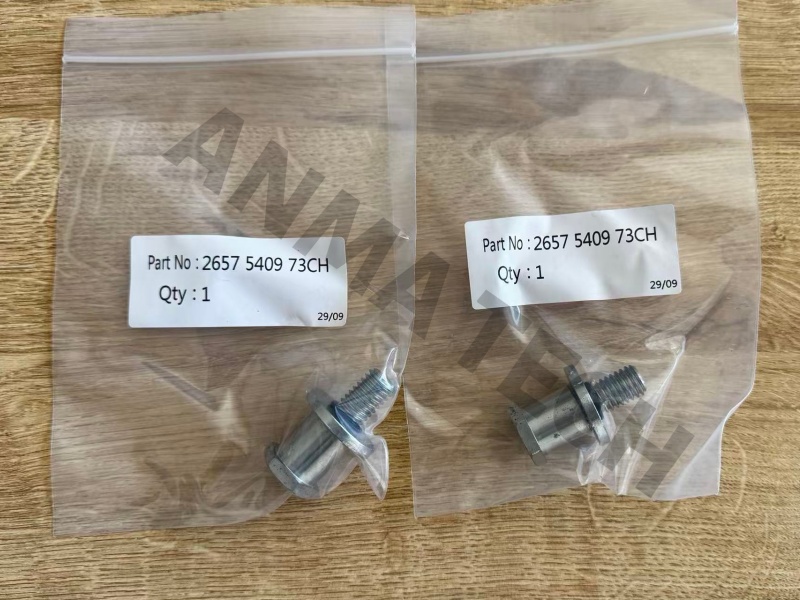 Bolt Striker 2657540973